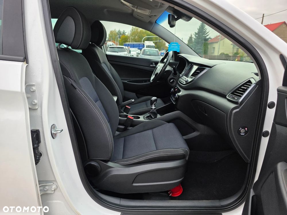 Hyundai Tucson blue 1.7 CRDi 2WD Passion - 11