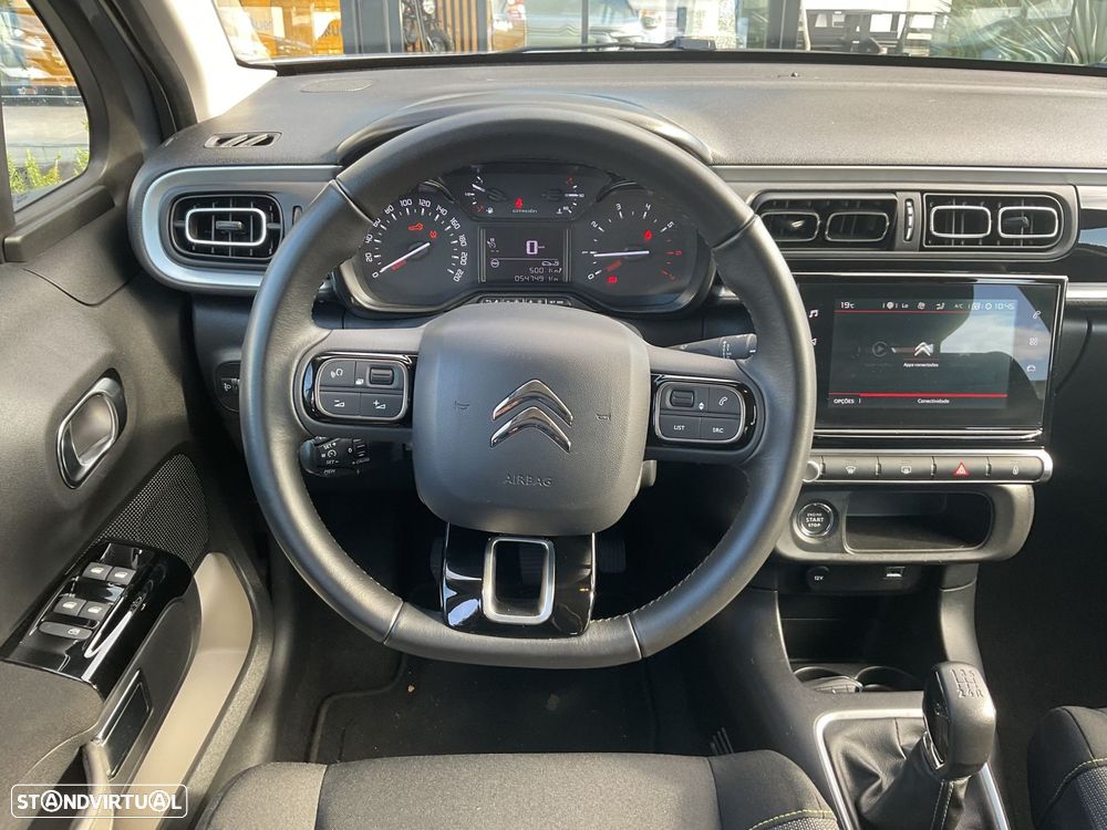 Citroën C3 1.2 PureTech Shine - 32