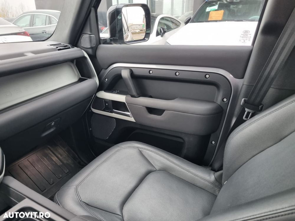 Land Rover Defender 110 3.0 D300 MHEV SE - 24