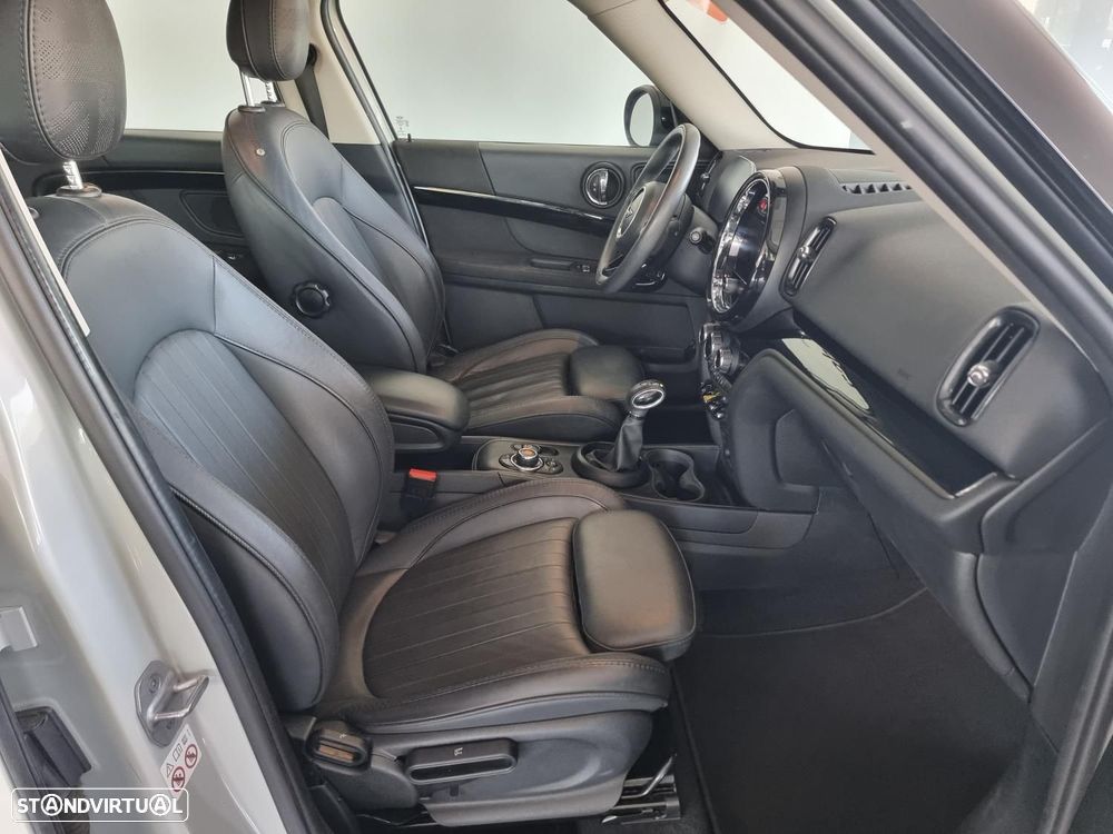 MINI Countryman Cooper SE ALL4 Auto - 47