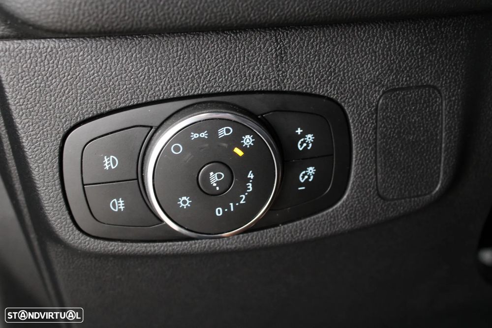 Ford Focus 1.0 EcoBoost MHEV ST-Line - 11