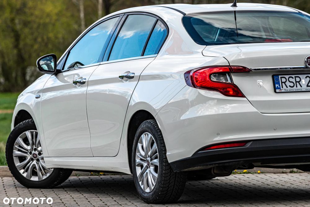 Fiat Tipo 1.4 16v Easy - 16