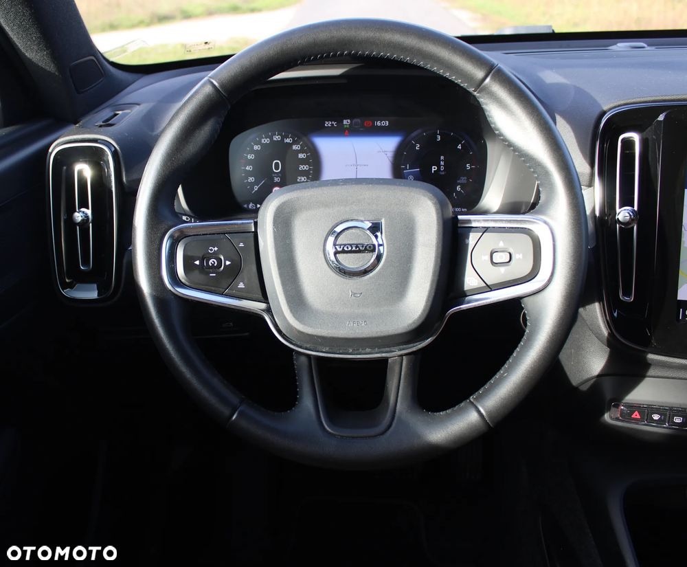 Volvo XC 40 D3 Momentum Pro - 36
