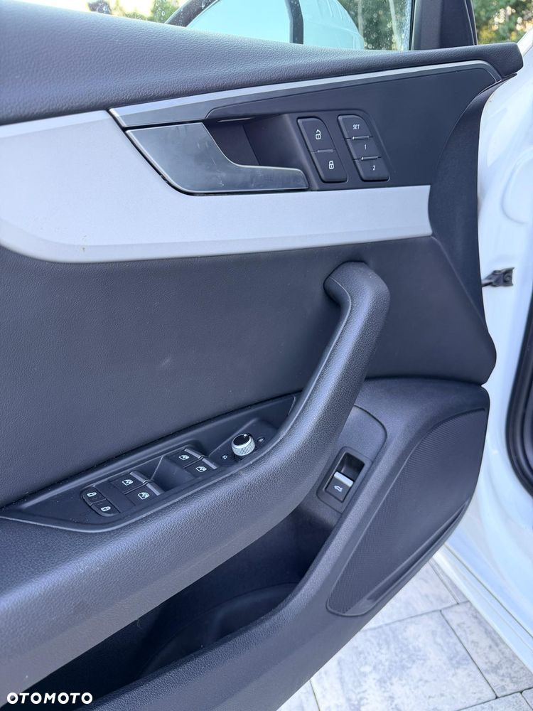 Audi A4 Avant 2.0 TDI S tronic design - 17