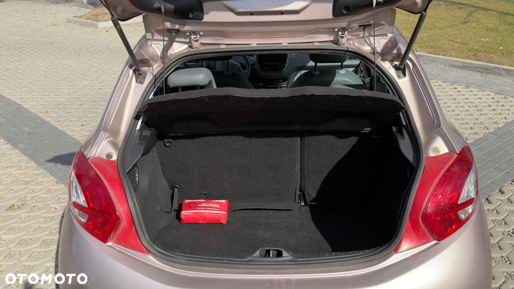 Peugeot 208 1.6 VTi Allure - 10