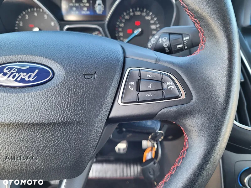 Ford Focus 1.0 EcoBoost ST-Line Style - 25