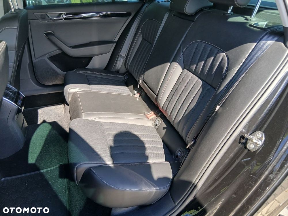 Skoda Superb 2.0 TDI SCR L&K DSG - 21