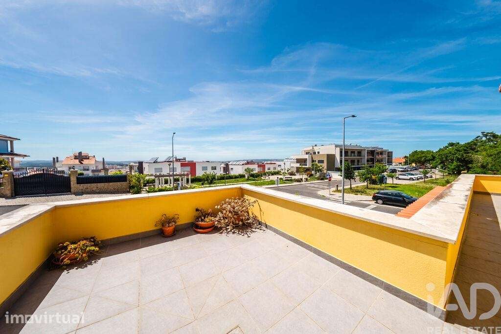 Casa / Villa T3 em Caldas da Rainha - Nossa Senhora do Pópulo, Coto e - Grande imagem: 4/22