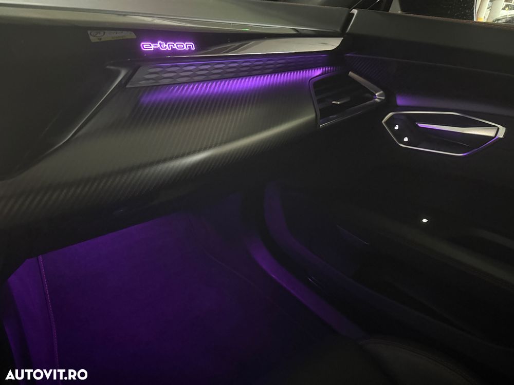 Audi e-tron GT RS quattro - 8