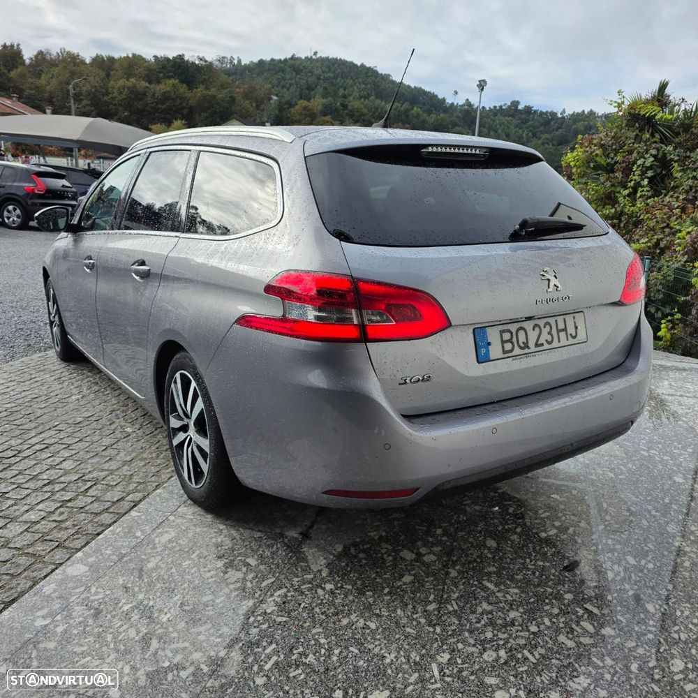 Peugeot 308 SW 1.2 PureTech Allure Pack EAT8 - 3