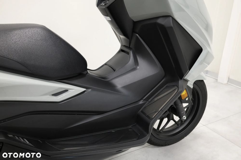 Honda NSS - 23