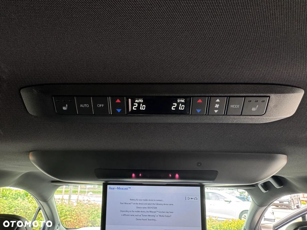 Toyota Sienna - 18