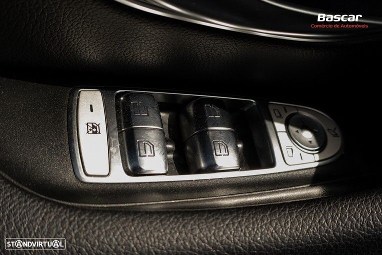 Mercedes-Benz E 300 de AMG Line - 58