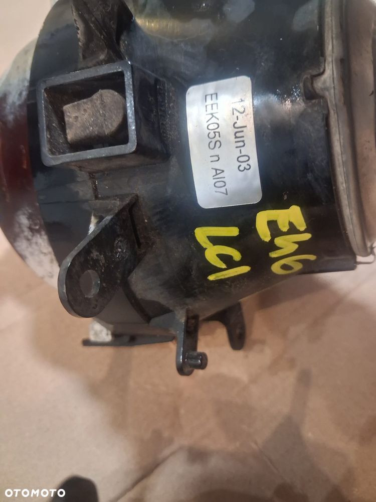 Halogen BMW 3 E46  prawy lub lewy OE - 5