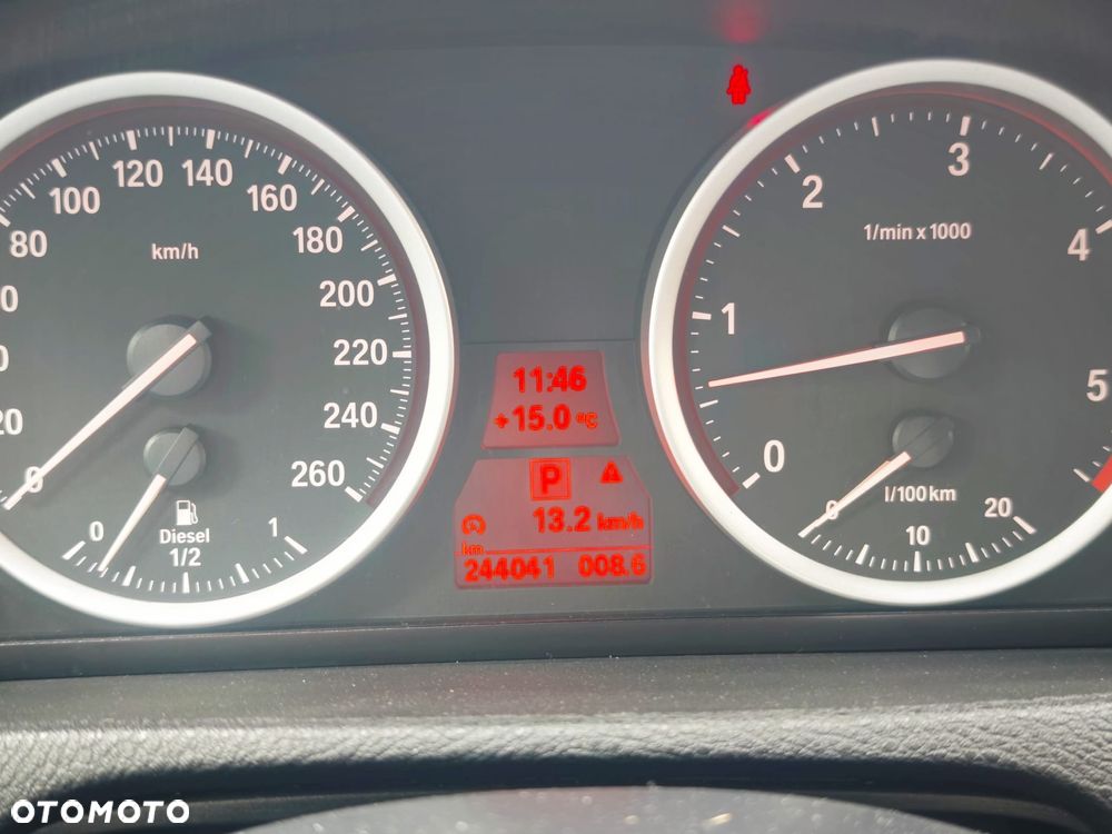 BMW X5 xDrive40d - 23