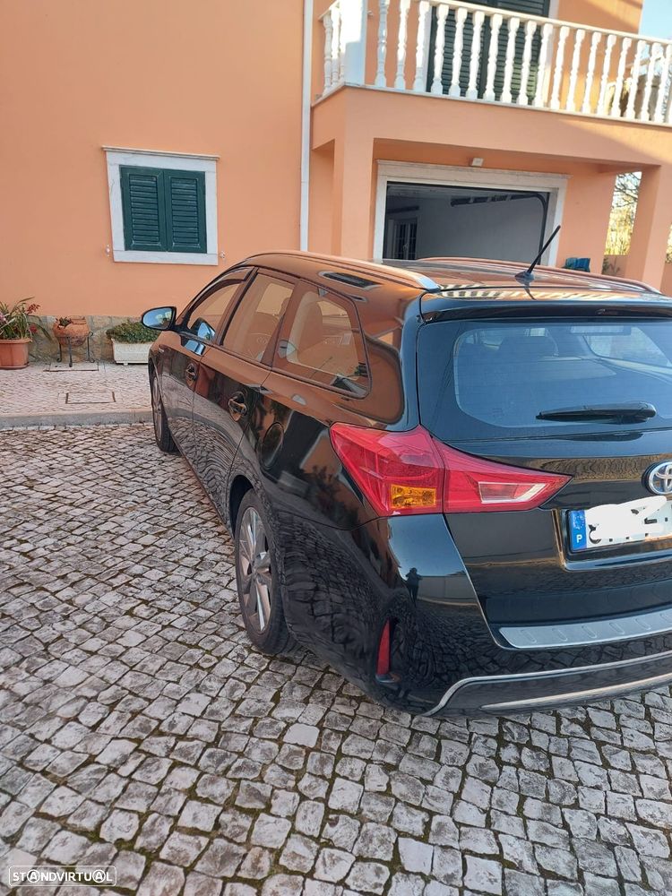 Toyota Auris Touring Sports - 5
