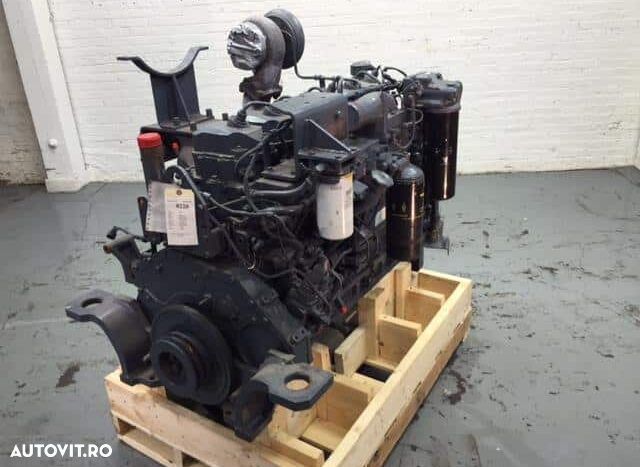 Motor komatsu saa6d 125-3 / piese motor ult-023864 - 1