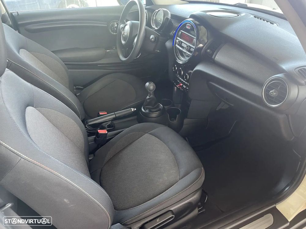 MINI 3 Portas - 27
