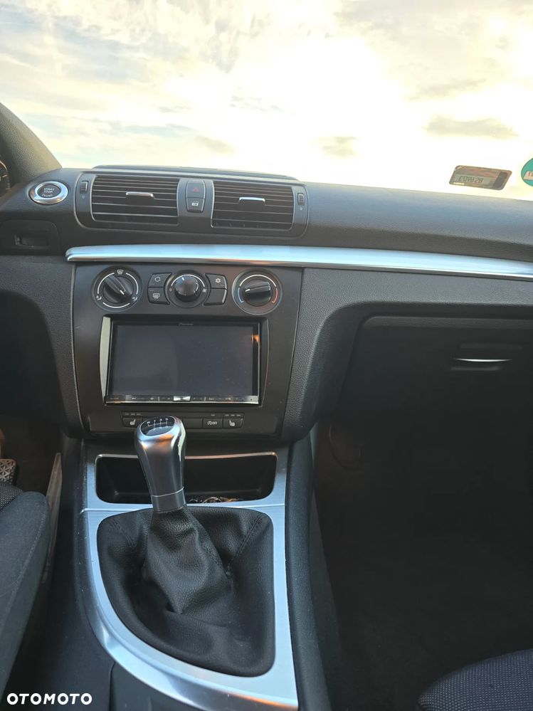 BMW Seria 1 - 12
