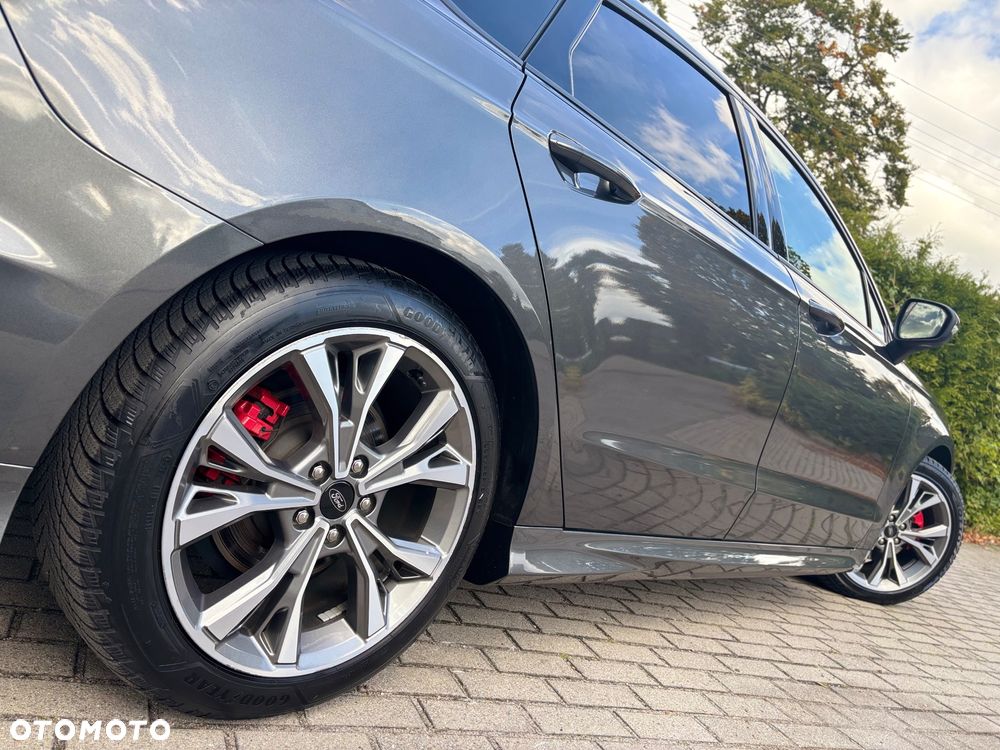 Ford Mondeo 2.0 Hybrid ST-Line X - 28