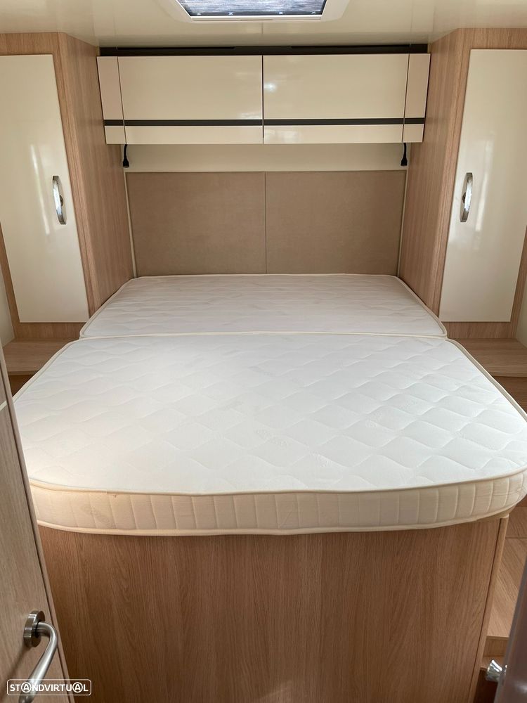 Giottiline Siena GiottiLine Siena 390 | Cama Central + Basculante | AC | Solar | 2024 - 14