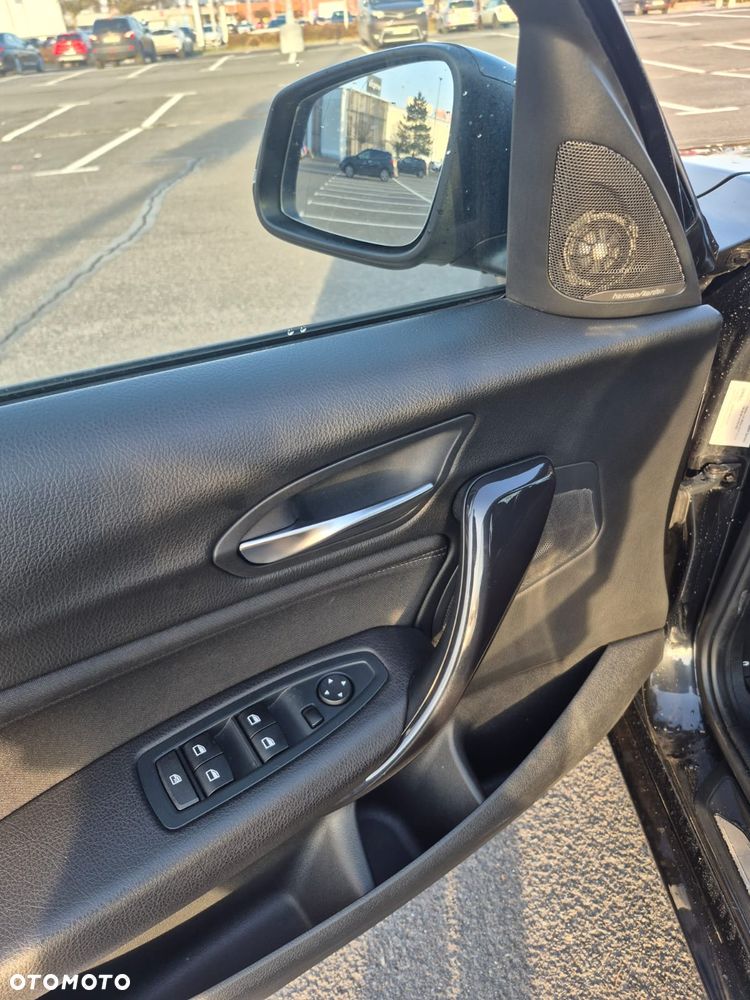 BMW Seria 1 116i Sport Line - 23