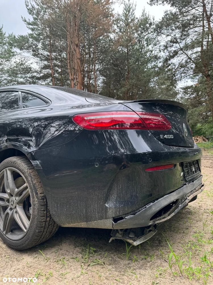 Mercedes-Benz Klasa E 400 4Matic Coupe 9G-TRONIC AMG Line - 5