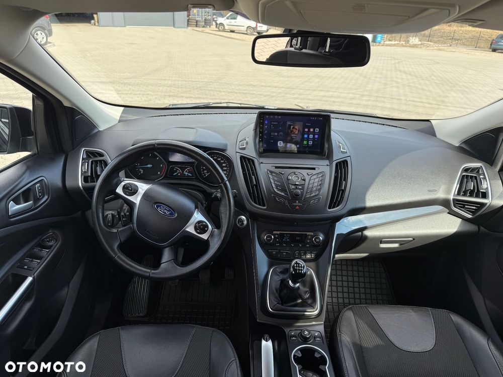 Ford Kuga 2.0 TDCi 4x4 Titanium - 23