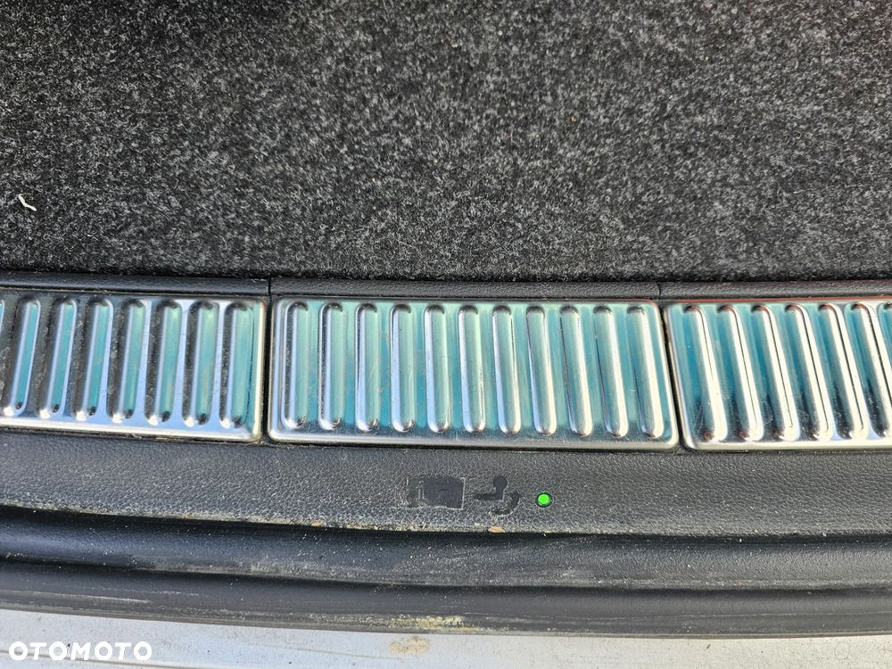 Skoda Superb 2.0 TDI SCR Style DSG - 23