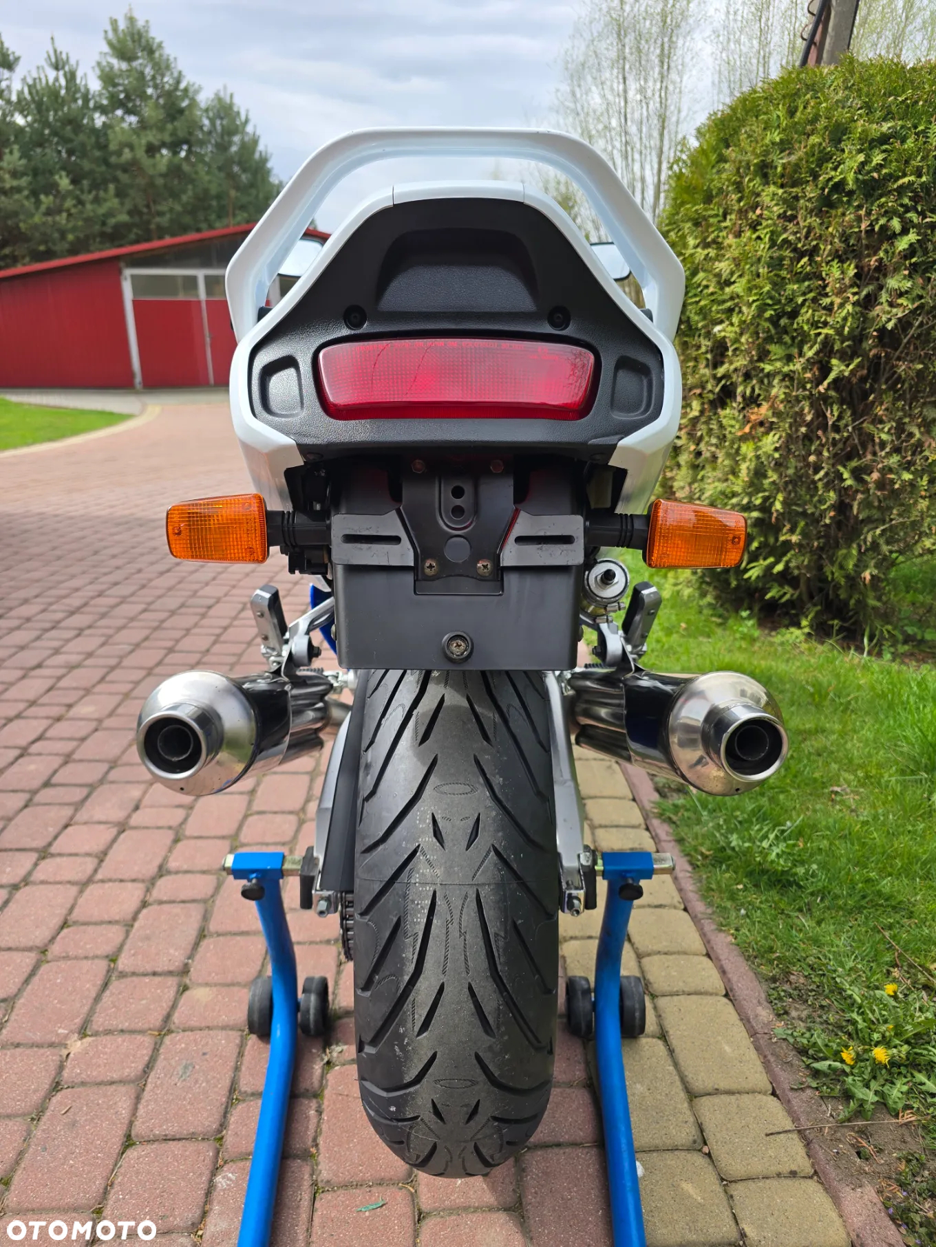 Suzuki GSX-R - 17