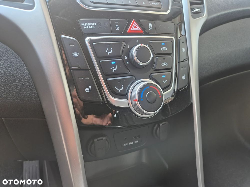 Hyundai i30 1.4 Trend - 18