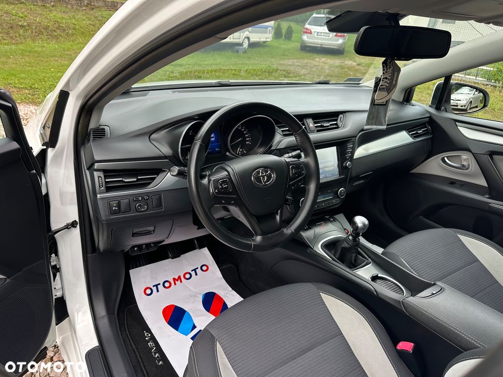 Toyota Avensis 1.8 Selection - 12