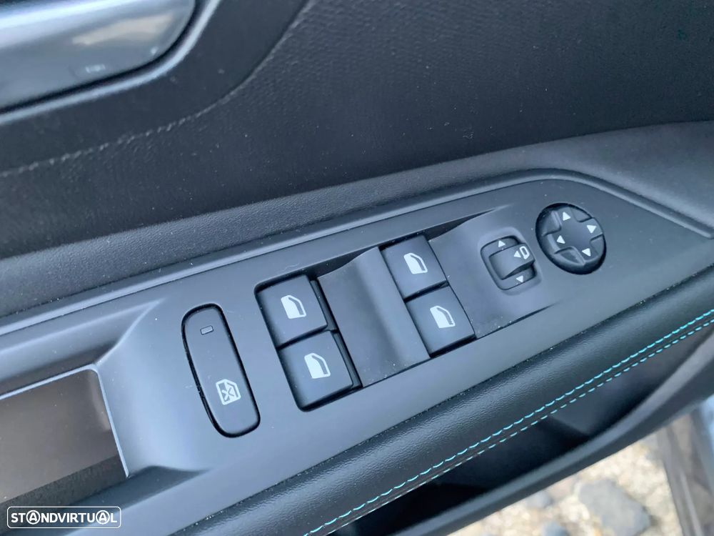 Peugeot 3008 1.5 BlueHDi Allure Pack EAT8 - 20