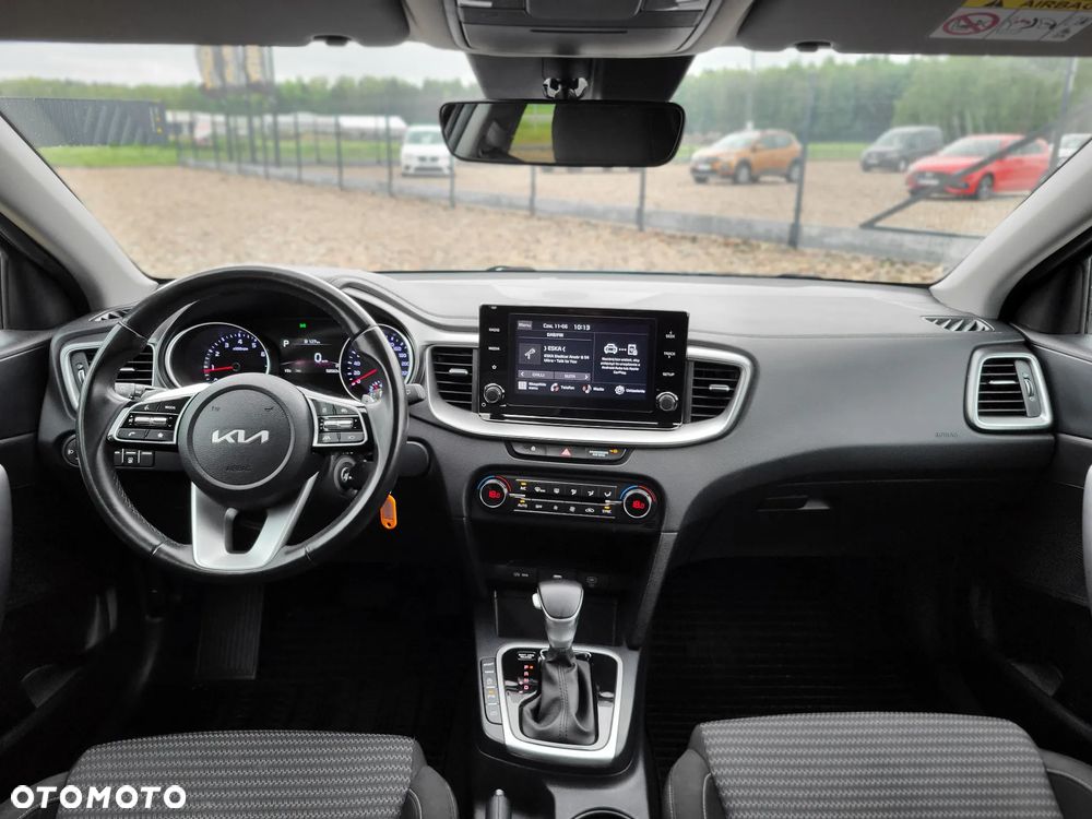 Kia Ceed 1.5 T-GDI M - 13