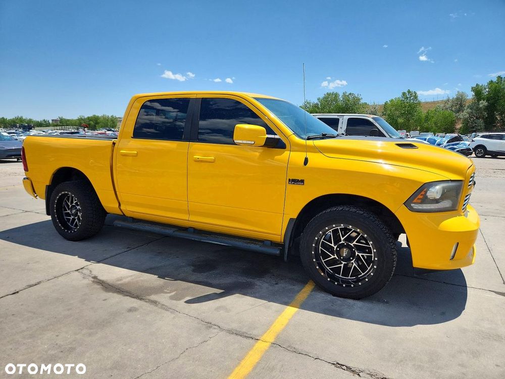 Dodge RAM - 1