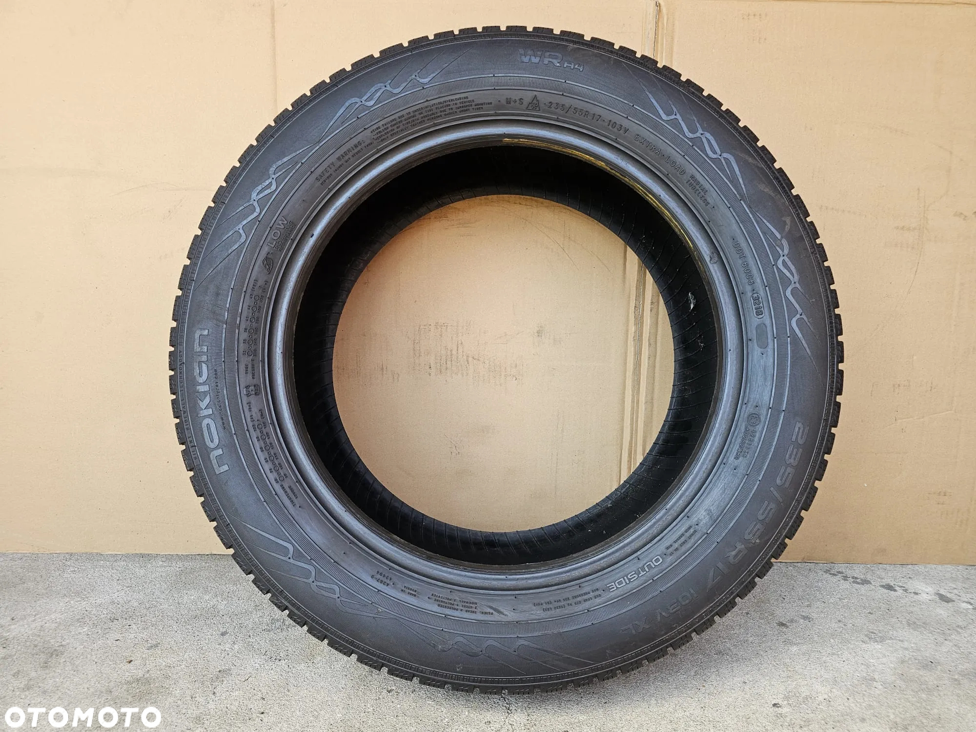(O126) 235/55R17 103V 7,7mm 18r XL / Nokian WR A4 - 4