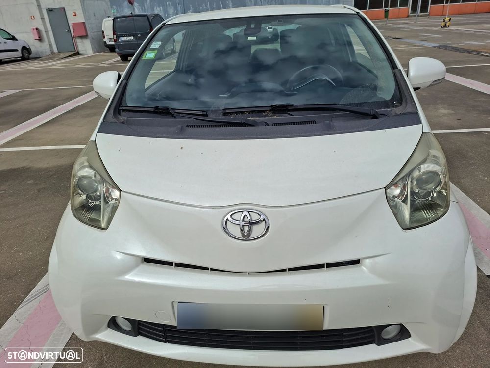 Toyota iQ 1.0 VVT-i - 13