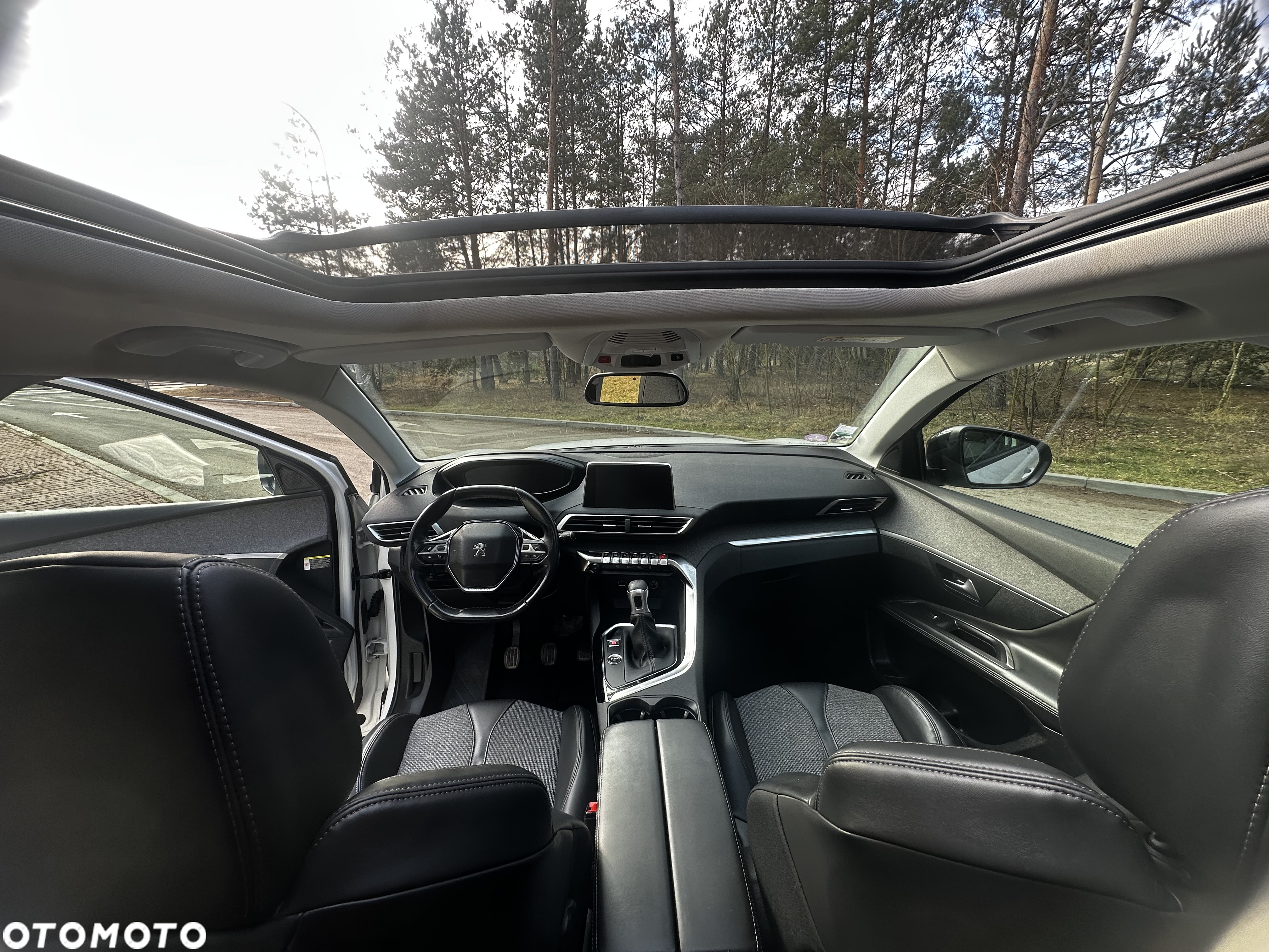 Peugeot 3008 1.2 PureTech Allure S&S - 10