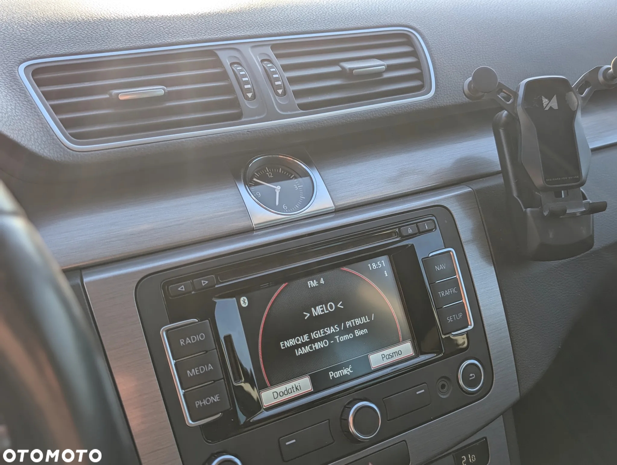 Volkswagen Passat 1.6 TDI Comfortline - 18