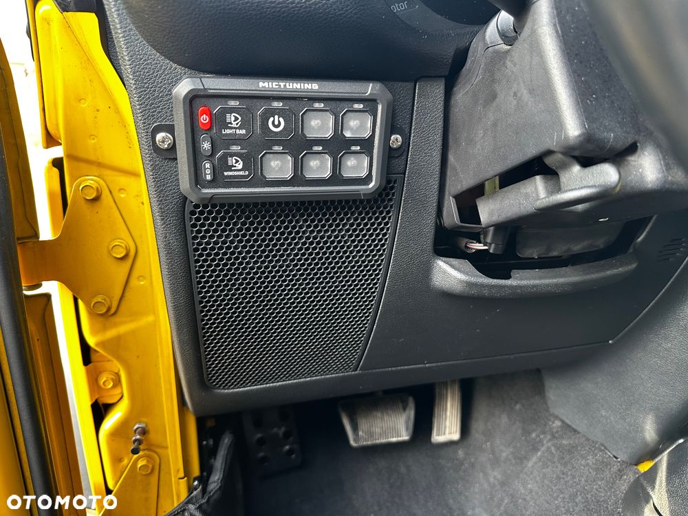 Jeep Wrangler 3.8 Sport - 18