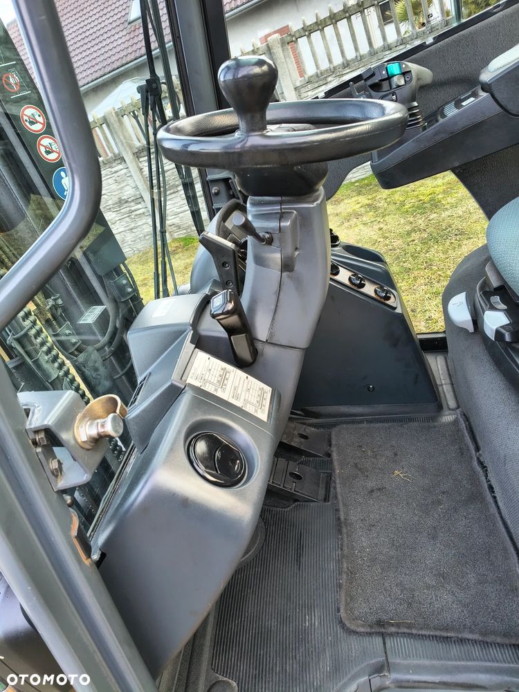 Jungheinrich DFG 320S - 9