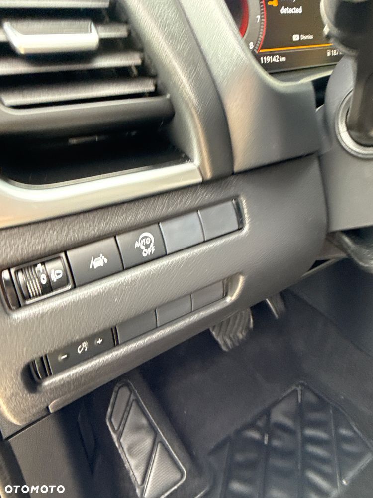 Nissan Qashqai 1.3 DIG-T MHEV Xtronic N-Connecta - 33