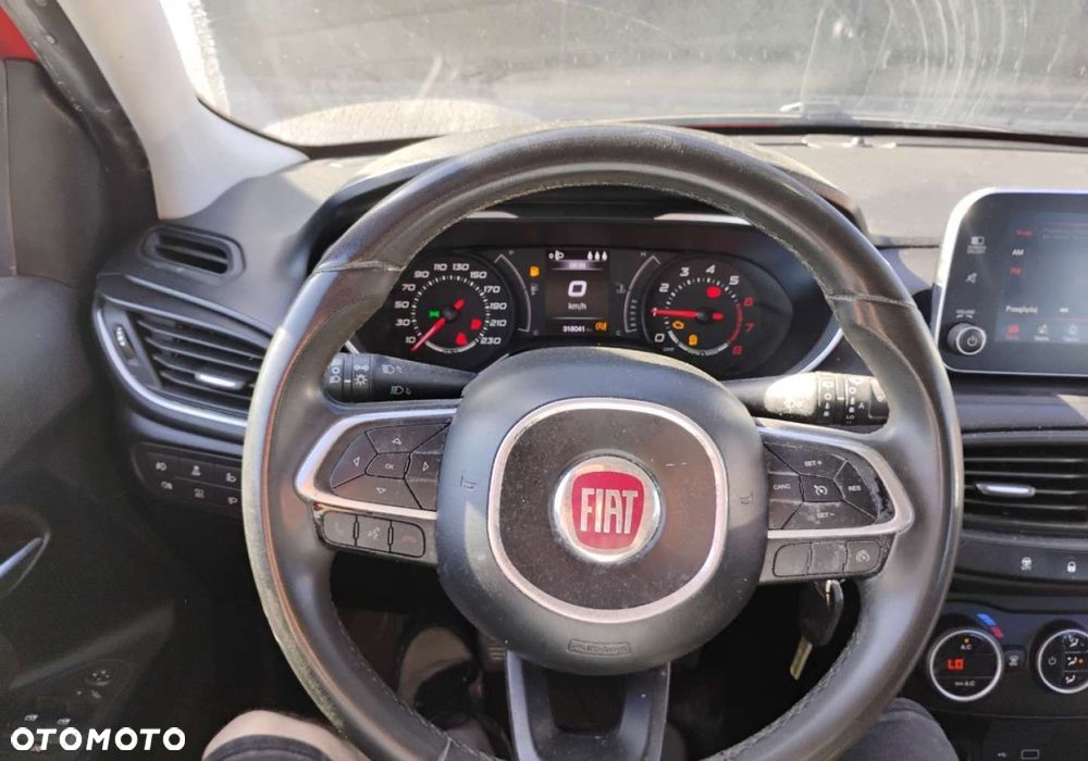 Fiat Tipo - 12