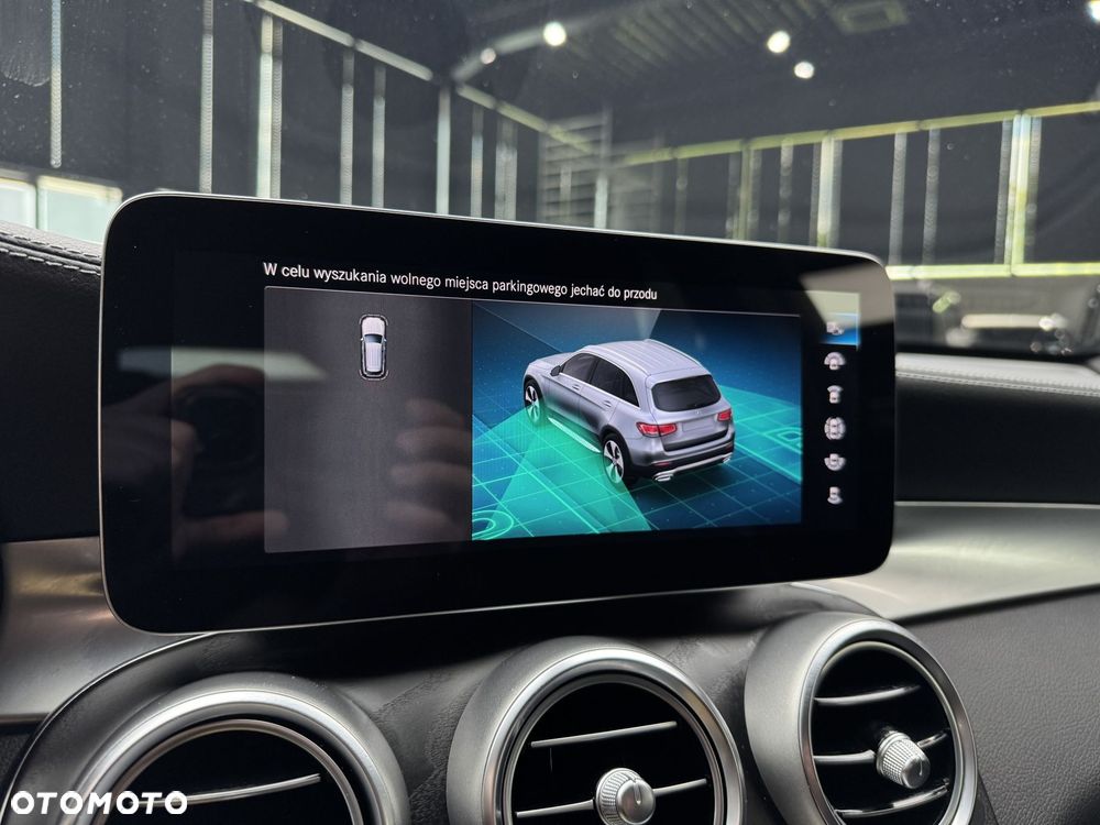 Mercedes-Benz GLC 200 d 4-Matic - 37