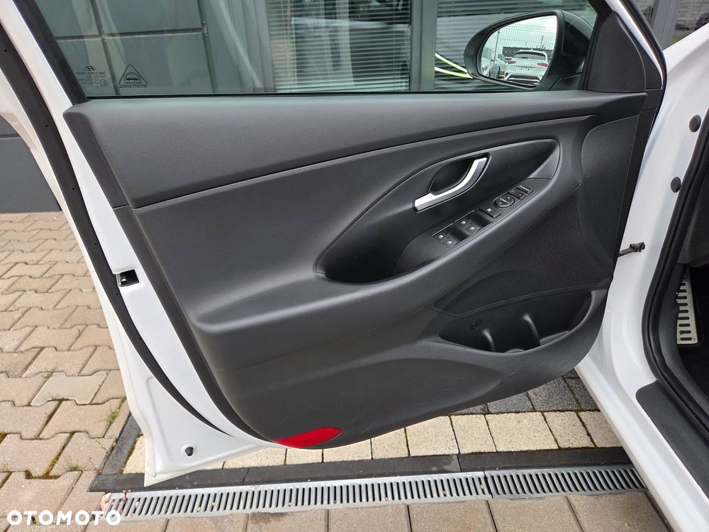 Hyundai i30 1.5 T-GDI 48V Smart DCT - 19