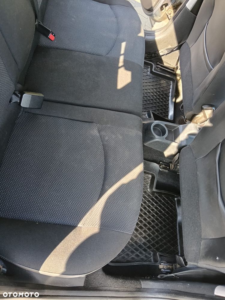Peugeot 206 - 18