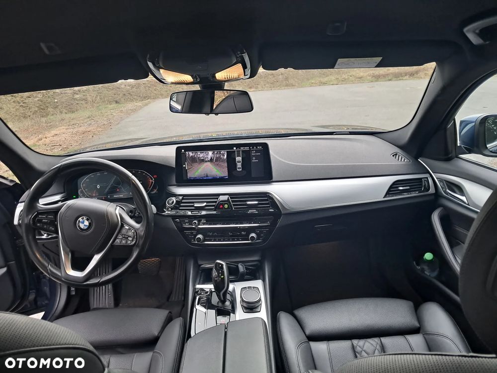 BMW Seria 5 520d Luxury Line - 6
