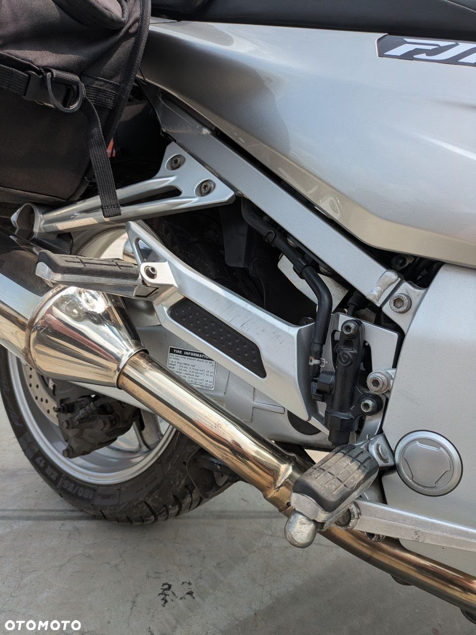 Yamaha FJR - 12