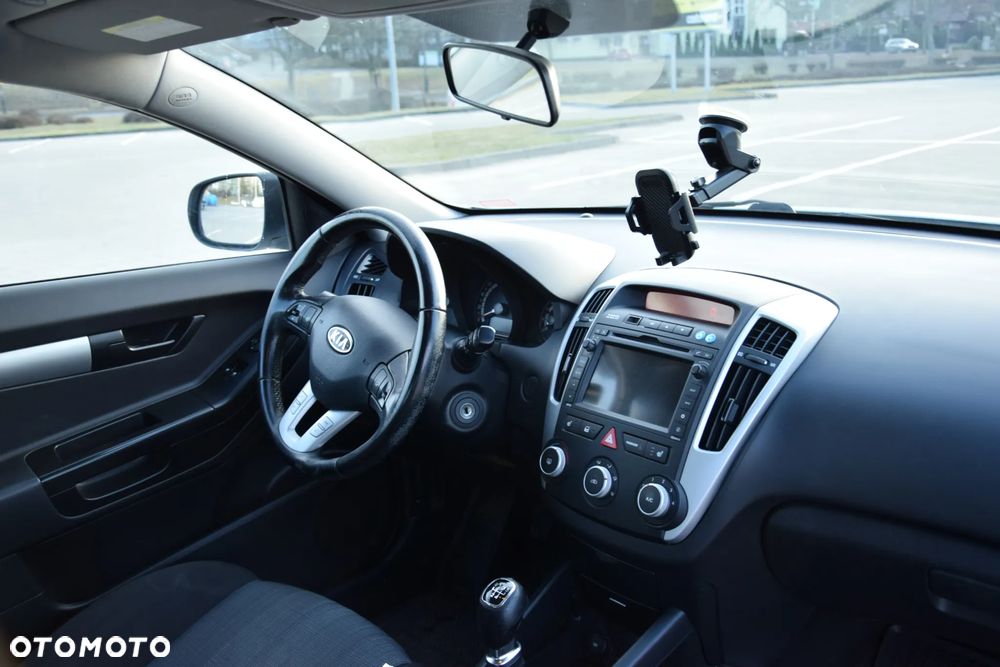 Kia Ceed 1.4 L - 4