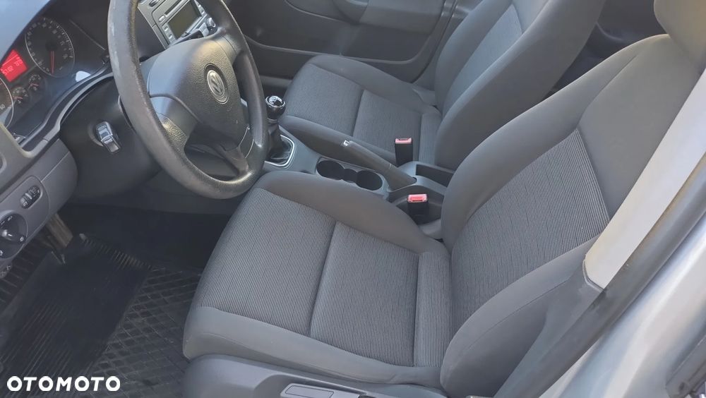 Volkswagen Golf - 17